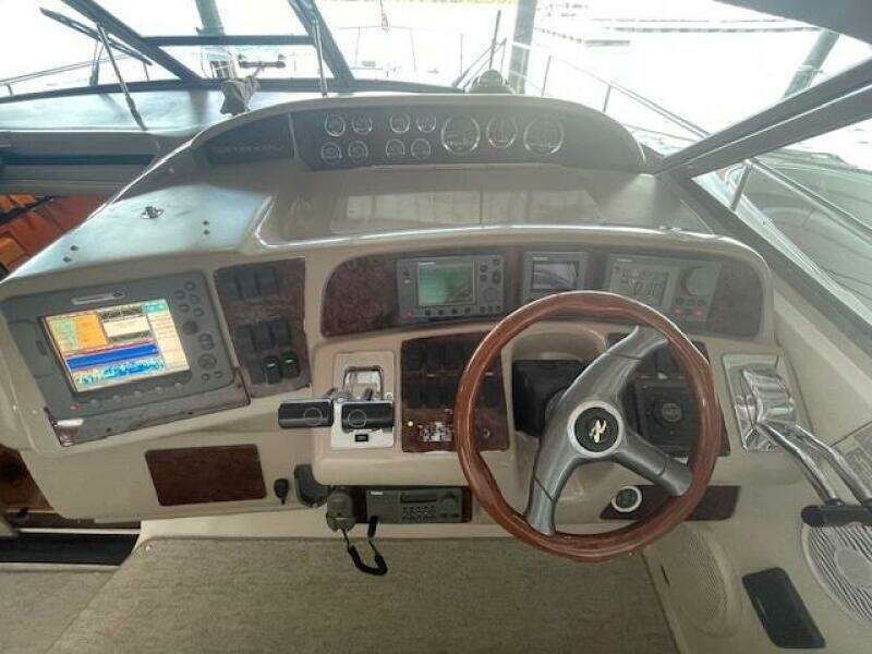 1998 Sea Ray 370 Sundancer
