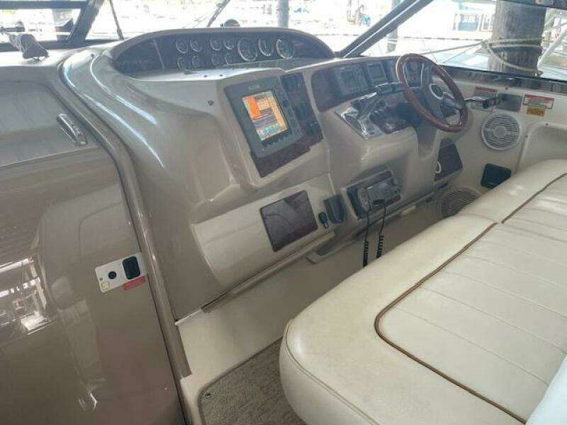 1998 Sea Ray 370 Sundancer