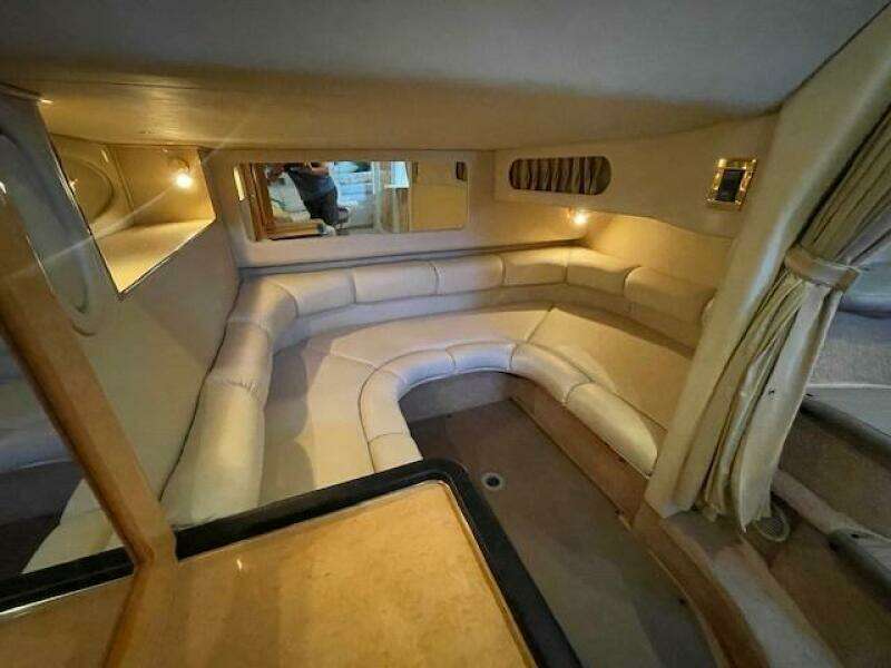 1998 Sea Ray 370 Sundancer
