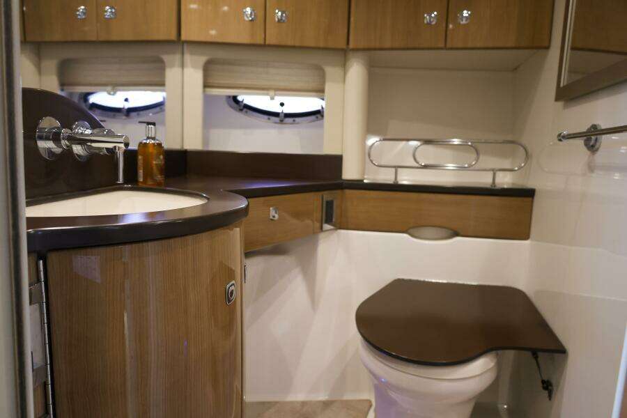 2013 Formula 45 Yacht