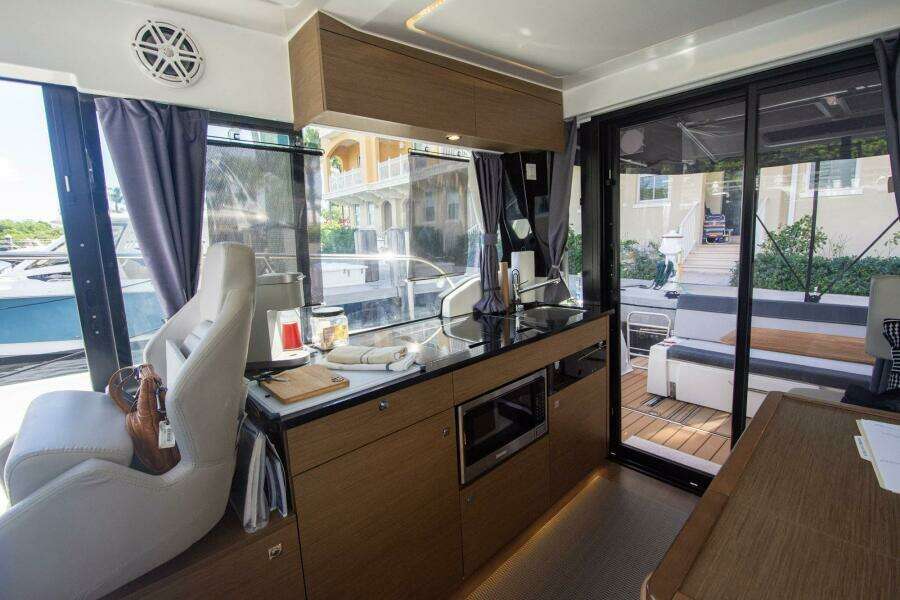 2021 Jeanneau NC 1095