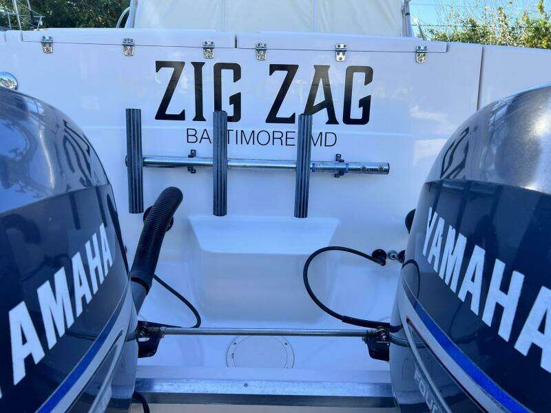 2004 Grady-White Express 330