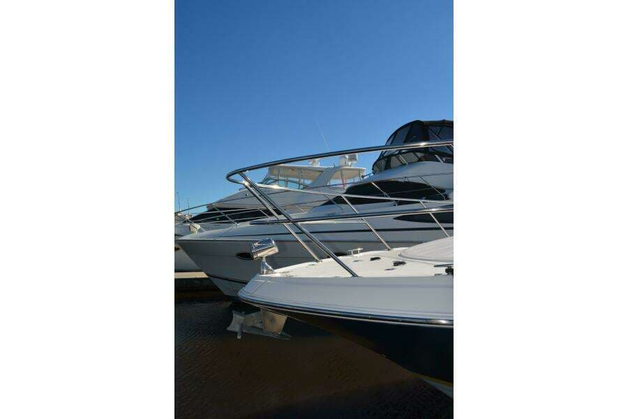 2007 Regal 3760 Sportyacht