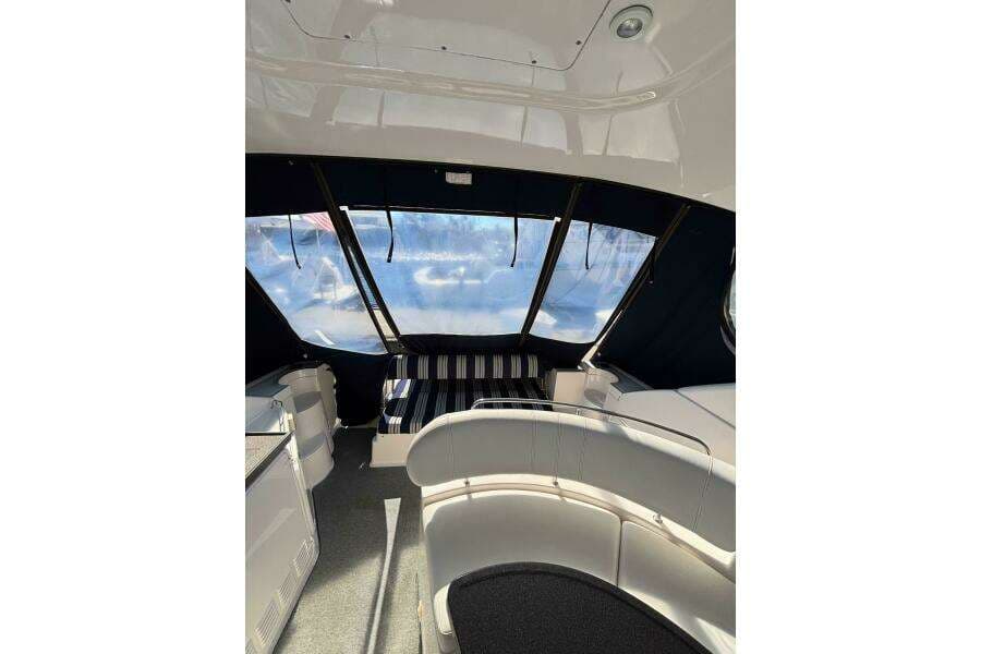 2007 Regal 3760 Sportyacht