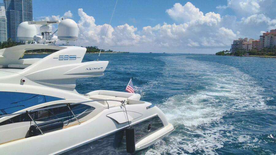 2011 Azimut 68S