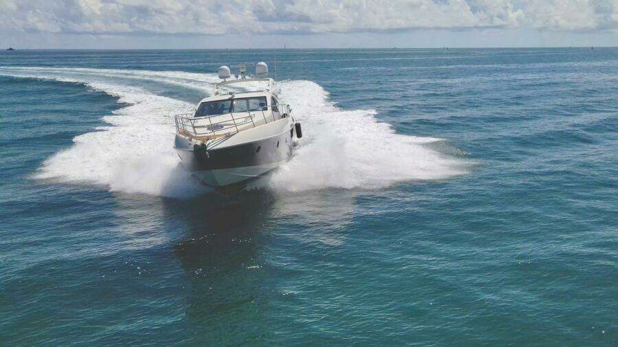 2011 Azimut 68S