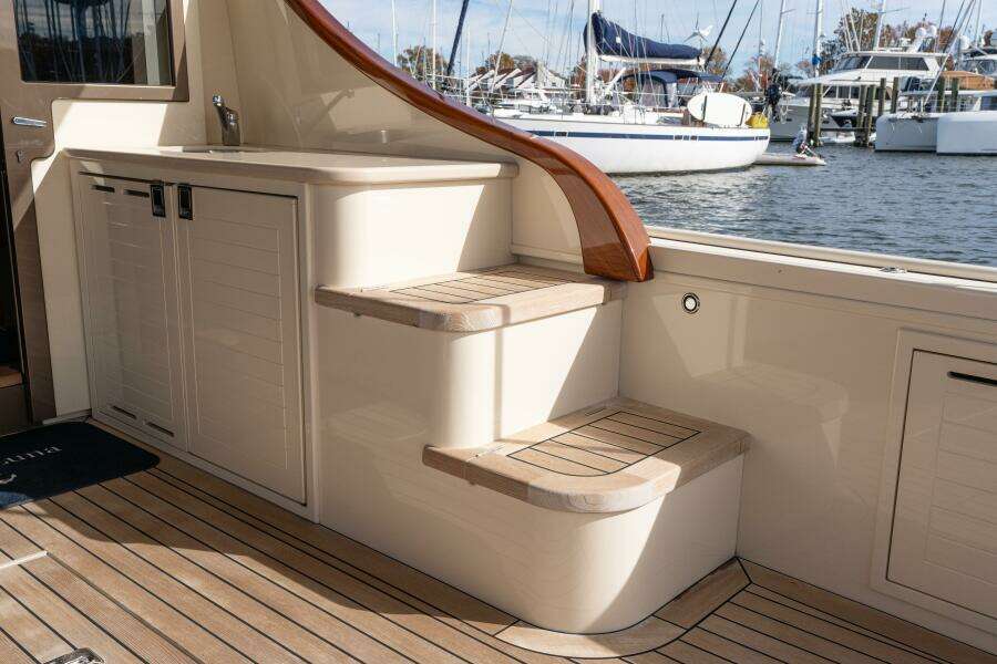 2016 Palm Beach Motor Yachts PB50