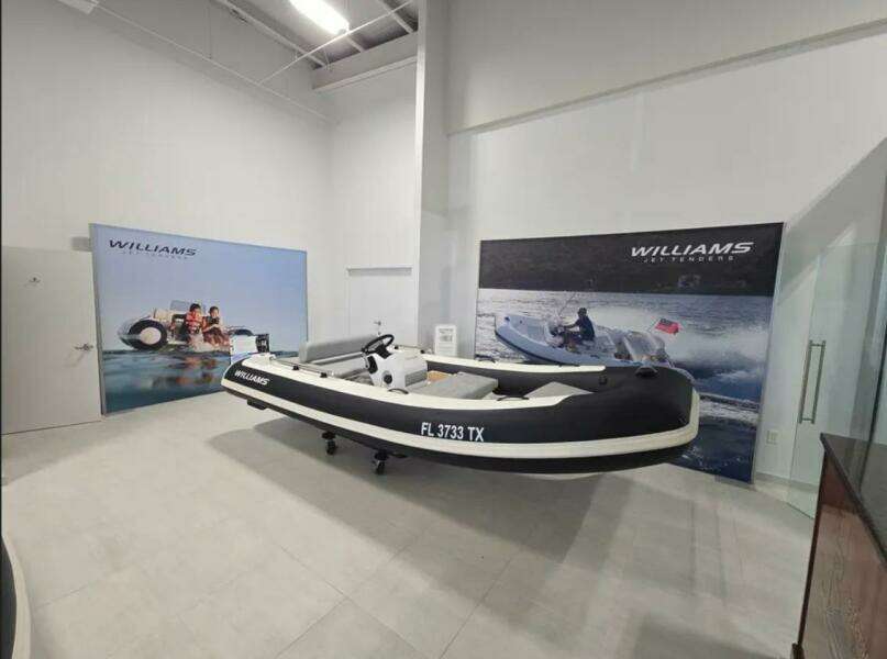 2024 Williams Jet Tenders 435 SportJet