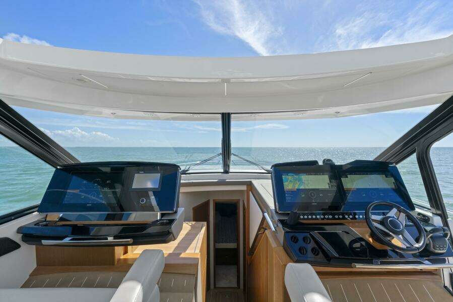 2023 Tiara Yachts EX 60