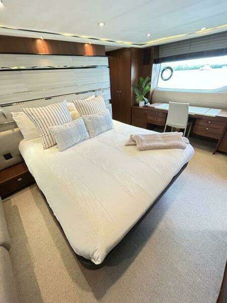 2014 Princess S72