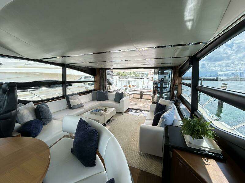 2014 Princess S72