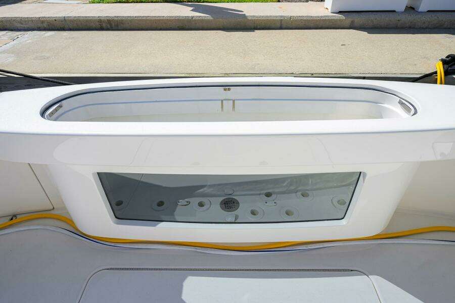 Viking 72 - Corintios - Exterior Cockpit