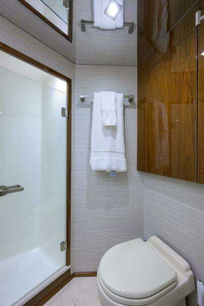 Viking 72 - Corintios - Interior Head