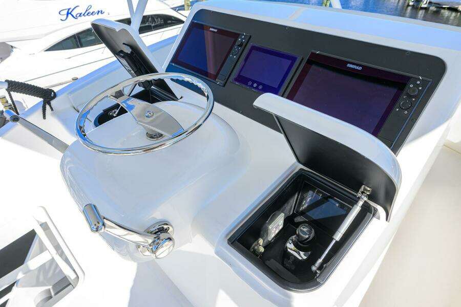 Viking 72 - Corintios - Exterior Skybridge