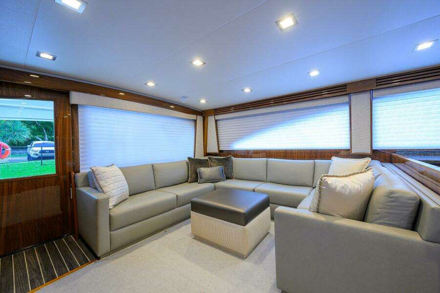Viking 72 - Corintios - Interior Salon