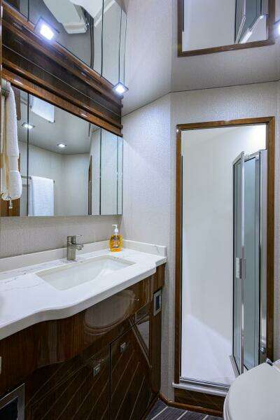 Viking 72 - Corintios - Interior Head