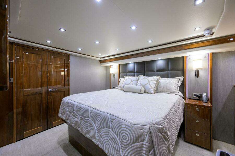 Viking 72 - Corintios - Interior Stateroom