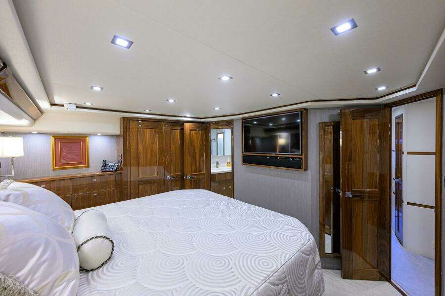 Viking 72 - Corintios - Interior Stateroom