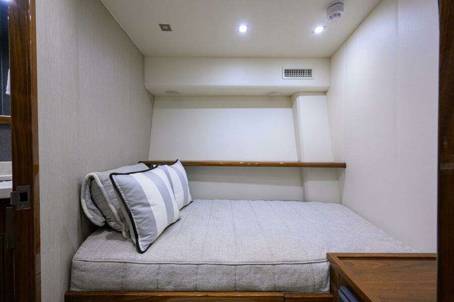 Viking 72 - Corintios - Interior Stateroom