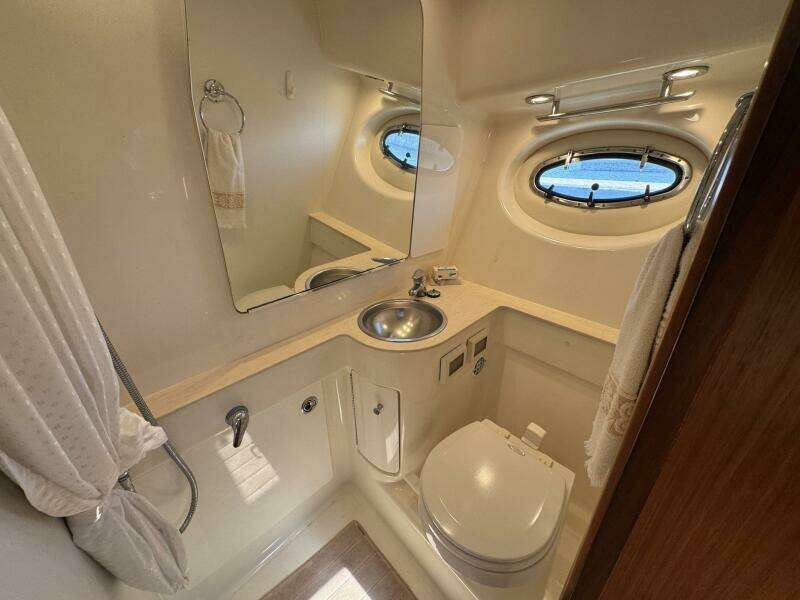 2005 Tiara Yachts 3200 Open