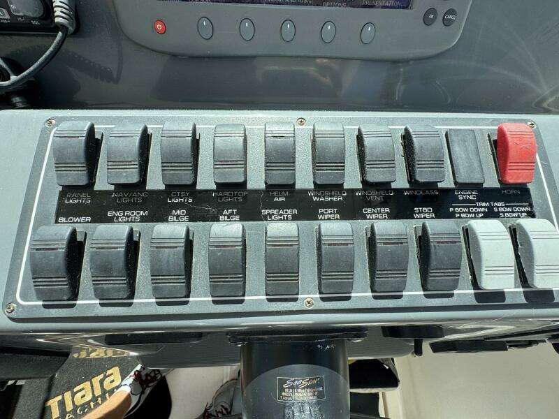 2005 Tiara Yachts 3200 Open