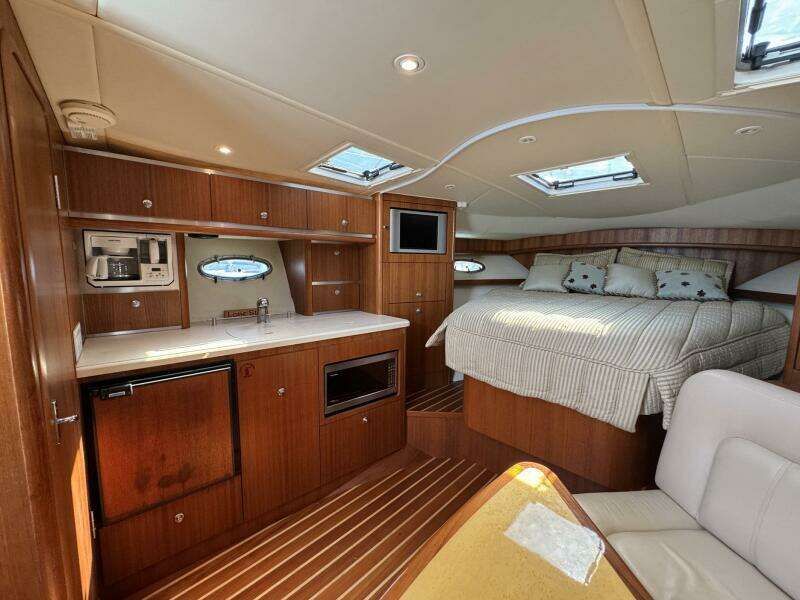 2005 Tiara Yachts 3200 Open