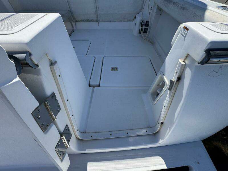 2005 Tiara Yachts 3200 Open