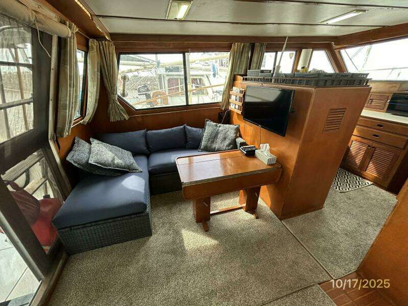 40' Kha Shing salon port