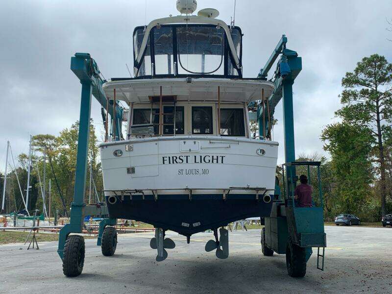 40' Kha Shing hauled out2