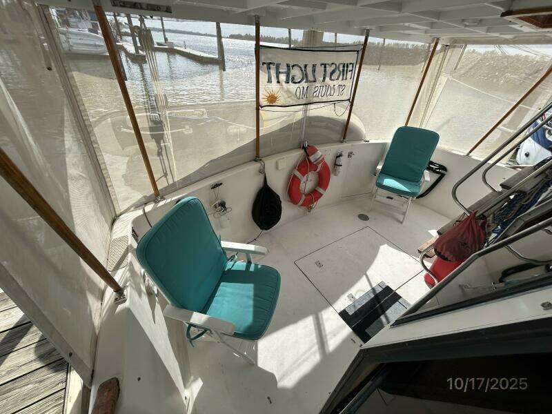 40' Kha Shing aftdeck1