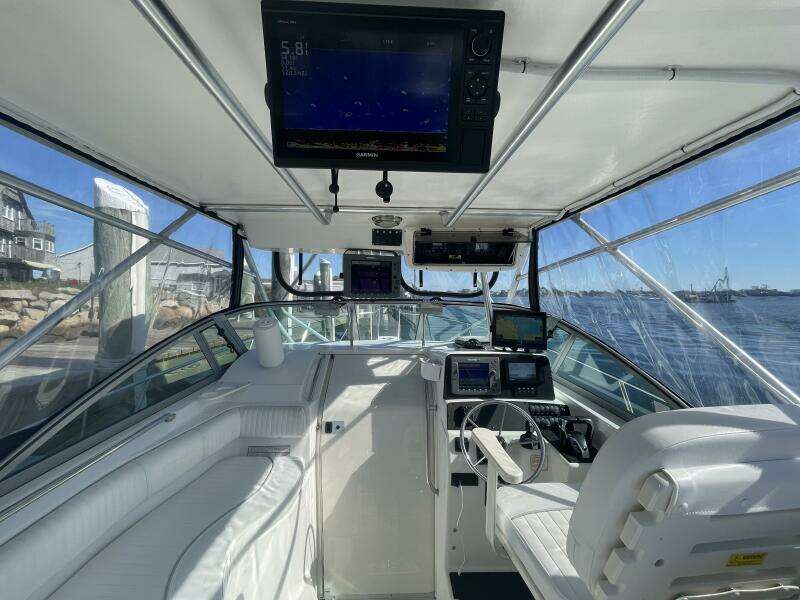 2001 Boston Whaler 285 Conquest