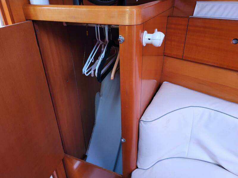1996 Beneteau 42s7