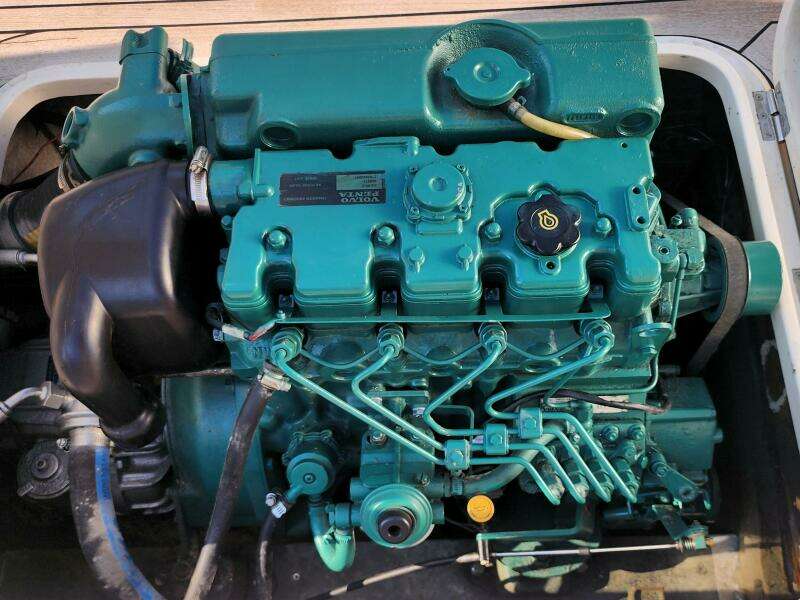 2007 Custom Flanders Bay 27