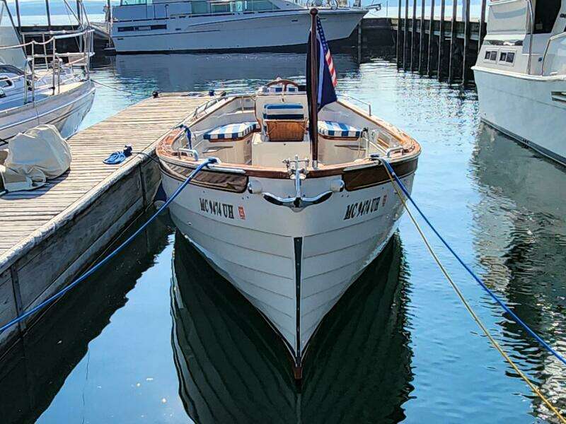 2007 Custom Flanders Bay 27