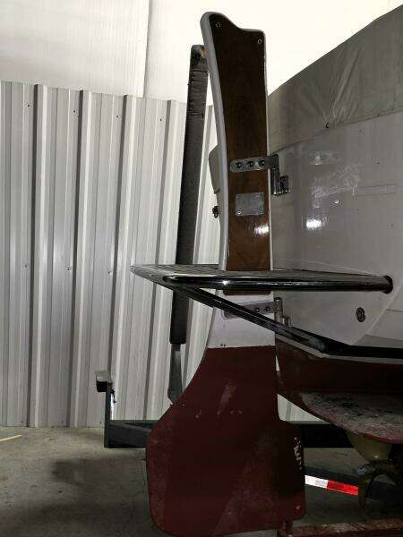 2007 Custom Flanders Bay 27