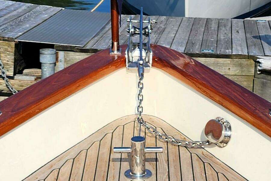 2007 Custom Flanders Bay 27