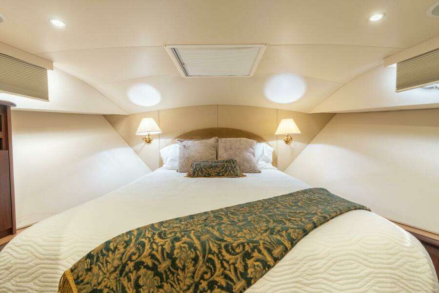 2009 Pacific Mariner 65 Motor Yacht