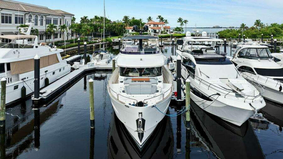 2021 Sirena 64- DESTIN-E- Bow