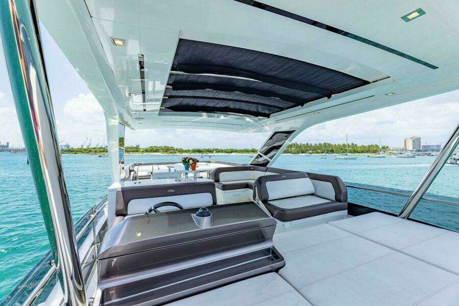 2019 Galeon 640 FLY