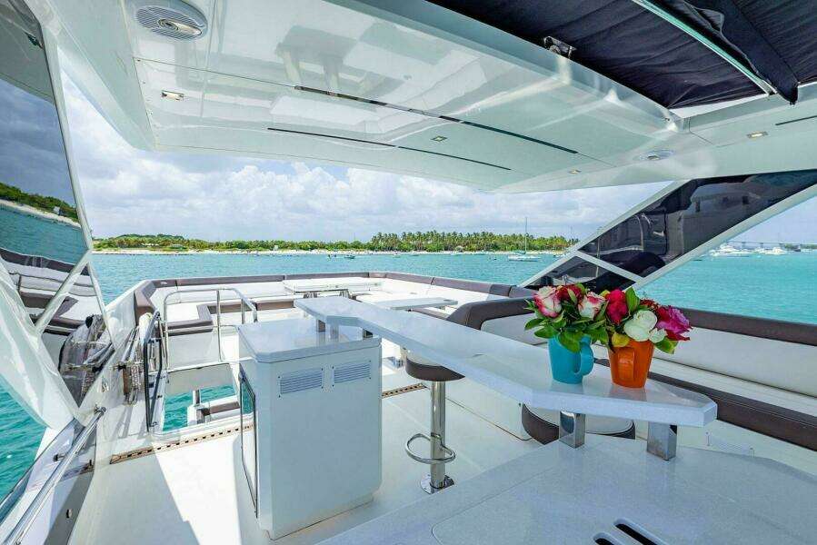 2019 Galeon 640 FLY