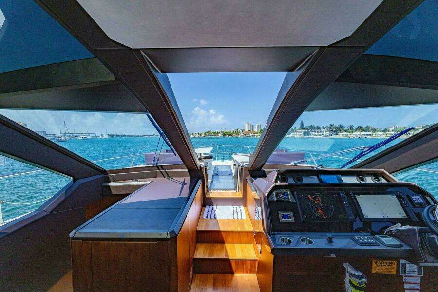 2019 Galeon 640 FLY