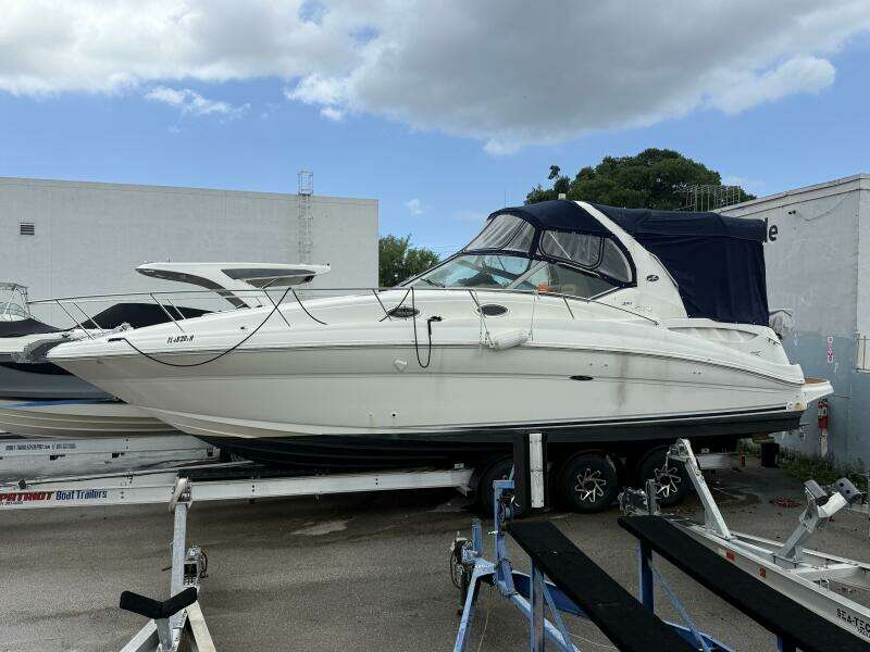 2004 Sea Ray 320 Sundancer