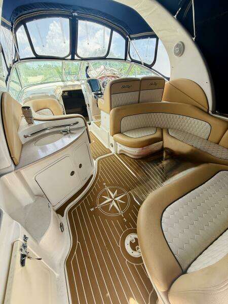 2004 Sea Ray 320 Sundancer