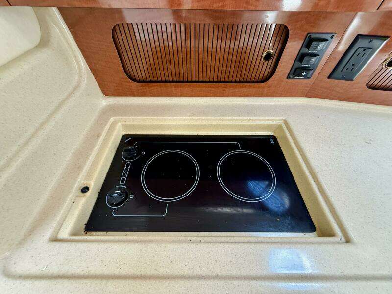 2004 Sea Ray 320 Sundancer