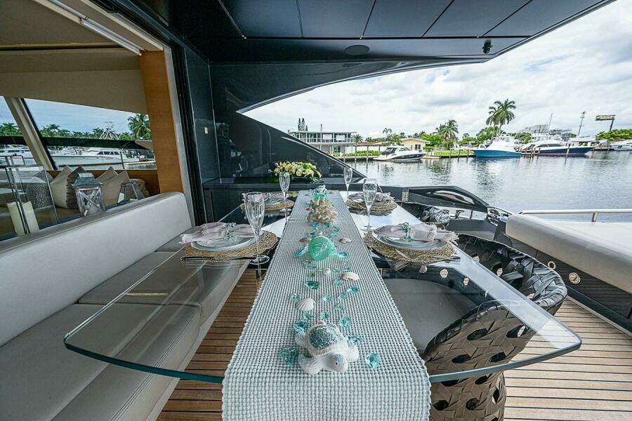 Aft Deck Dining 