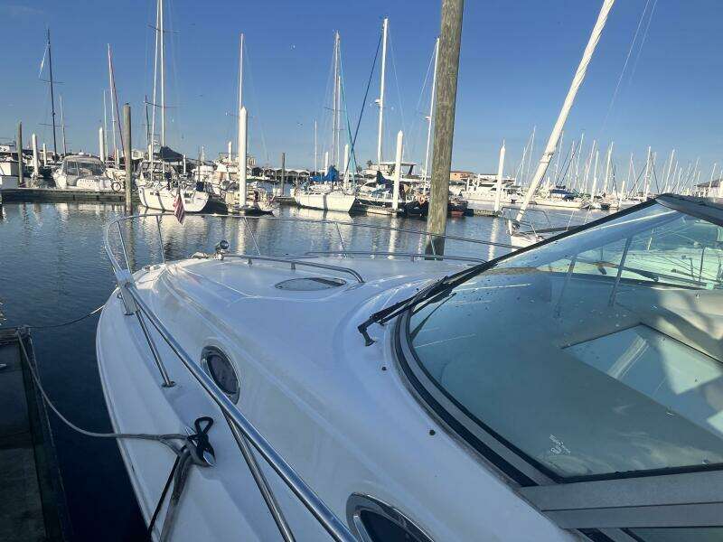 2005 Sea Ray 320 Sundancer
