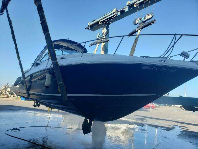2005 Sea Ray 320 Sundancer