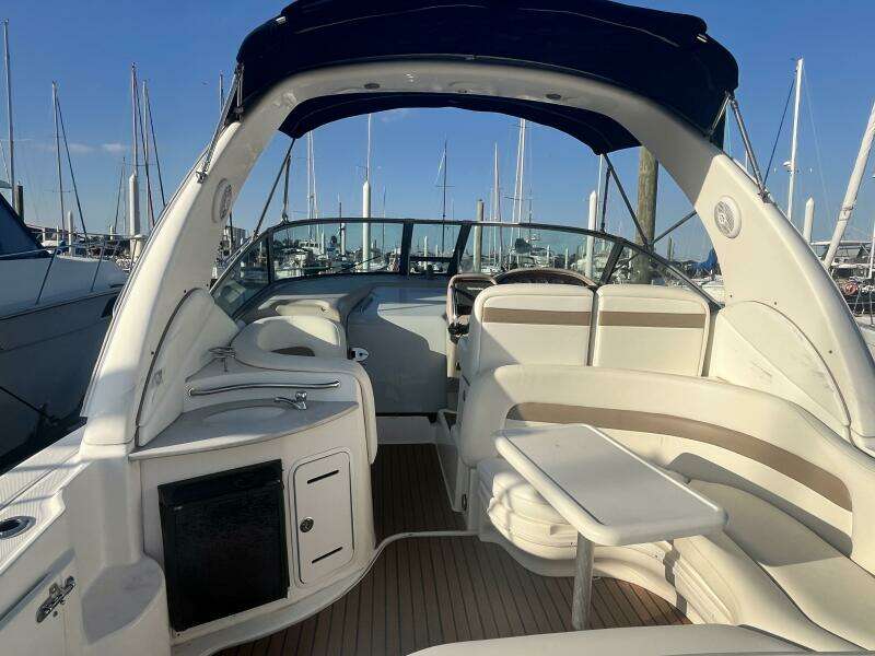 2005 Sea Ray 320 Sundancer