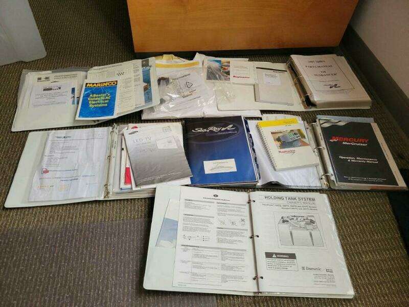 2005 Sea Ray 320 Sundancer