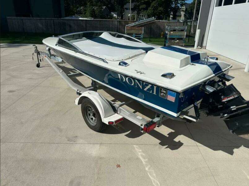 1986 Donzi 18 Classic